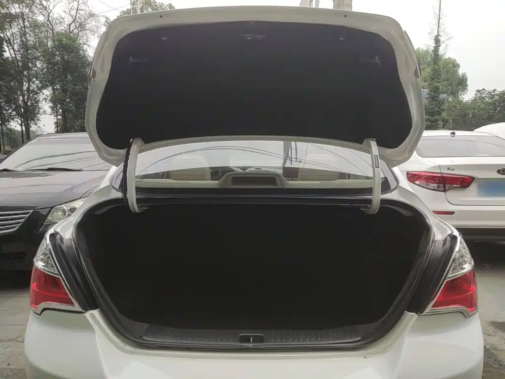 Venucia D50 2015 2013 1.6L Auto Fashion