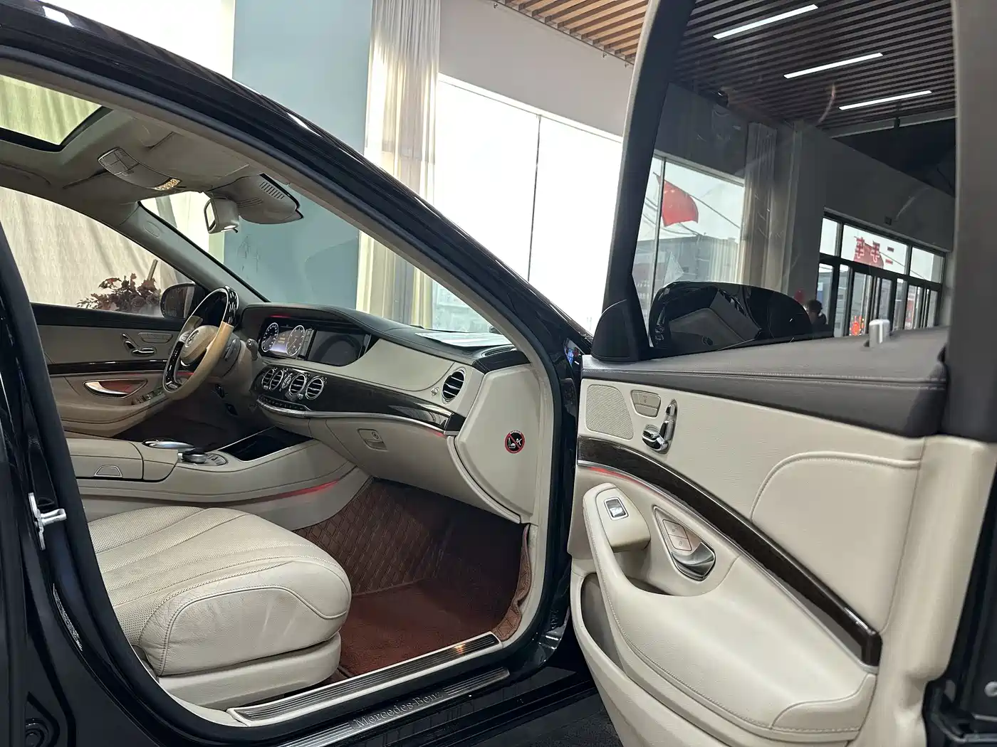 Mercedes-Benz S-Class 2014 S 320 L Business фото 7
