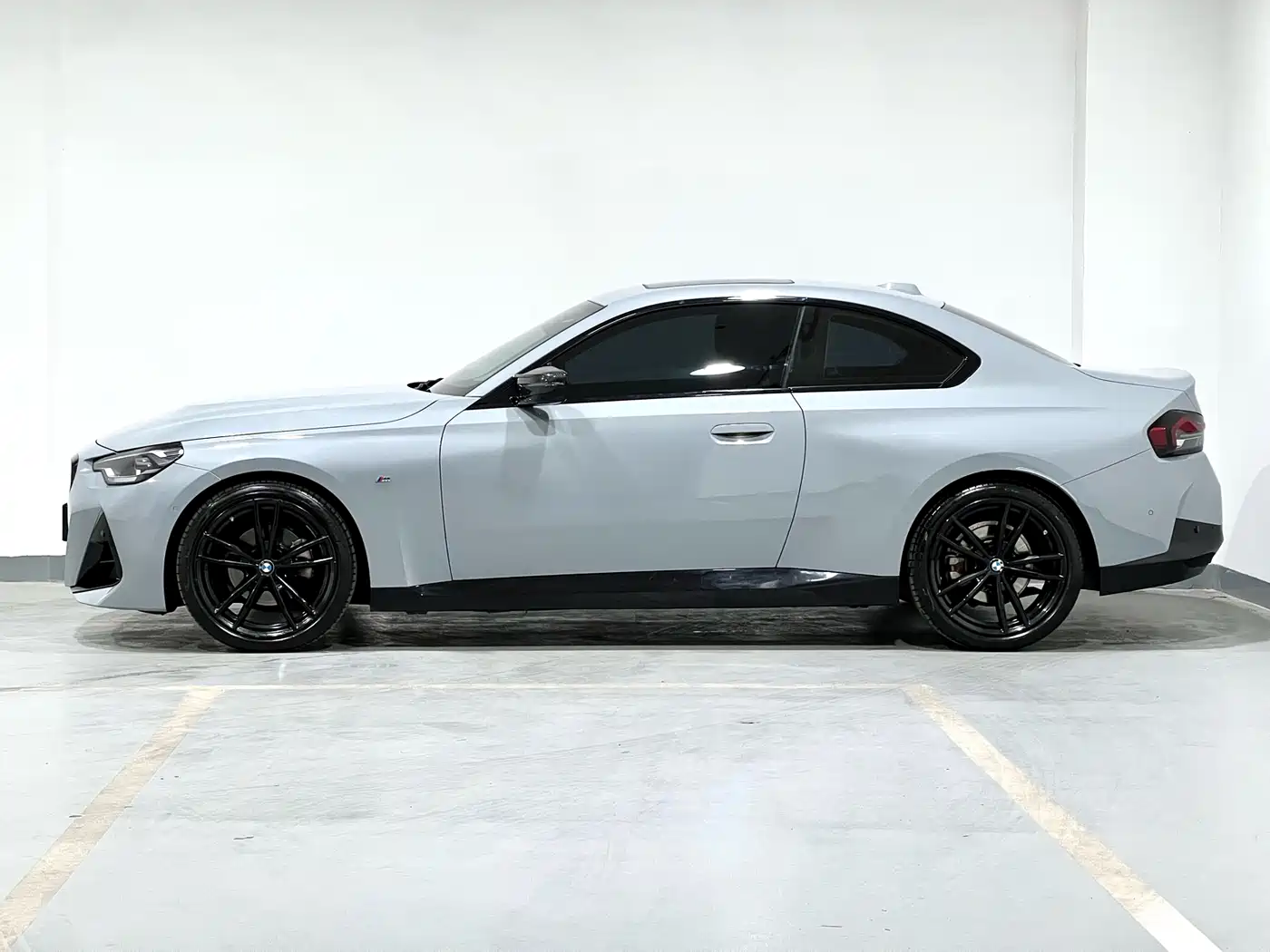 BMW 2 SERIES (IMPORTED)