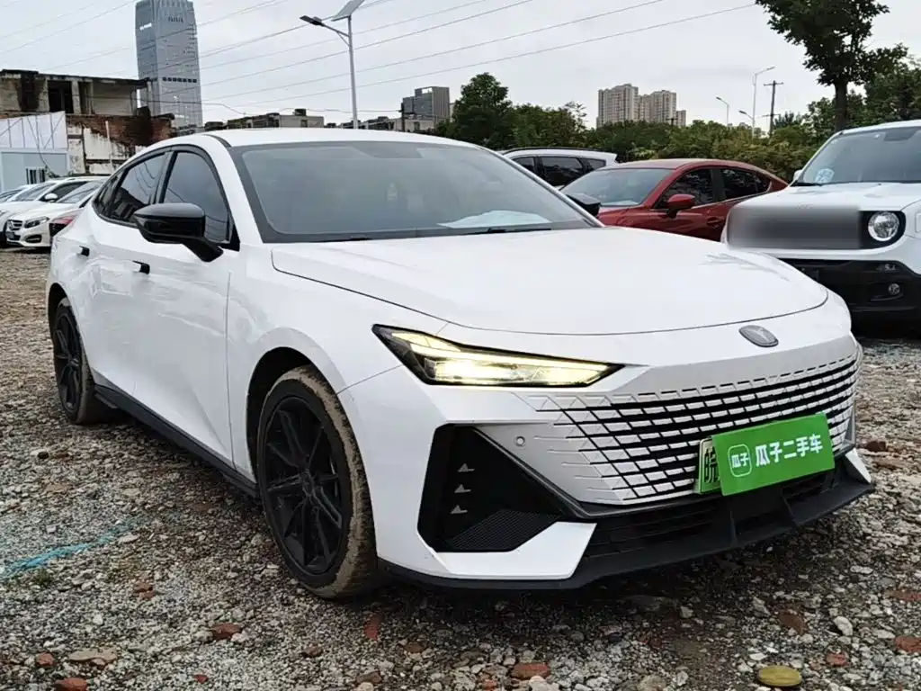 Changan UNI-V iDD 2023 2023 Smart Electric iDD 1.5T 113km Smart Fun Type (Rapid Edition)