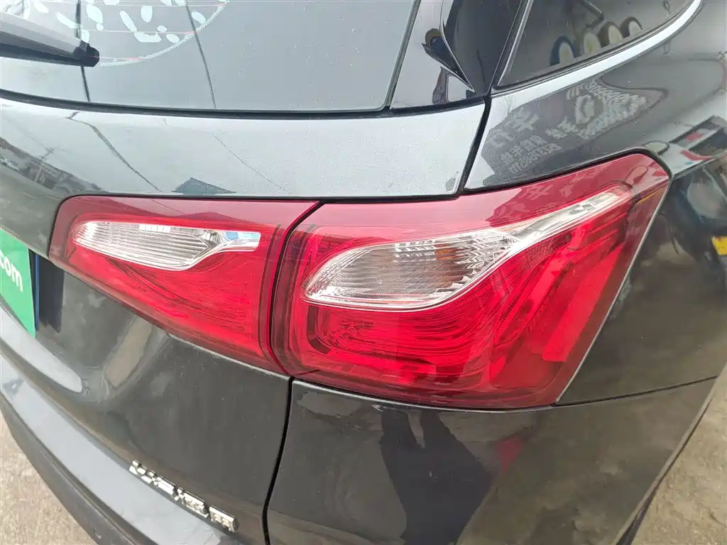 Chevrolet Equinox 2018 535T Automatic Frontier Edition фото 8