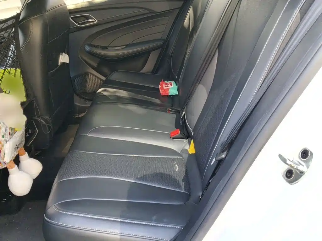 Photo 15 - Roewe i5
