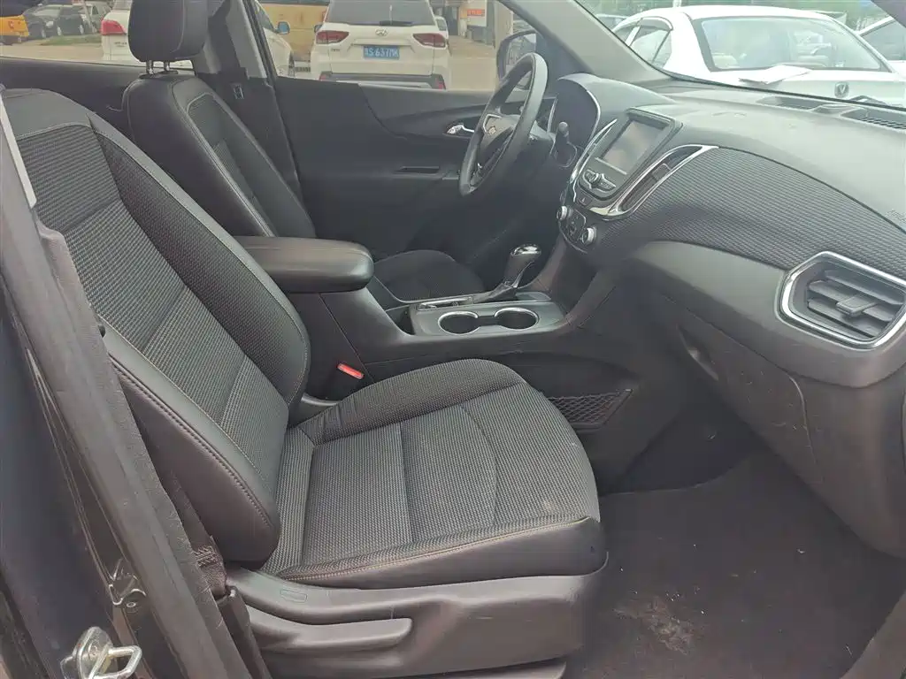Chevrolet Equinox 2018 535T Automatic Frontier Edition фото 25