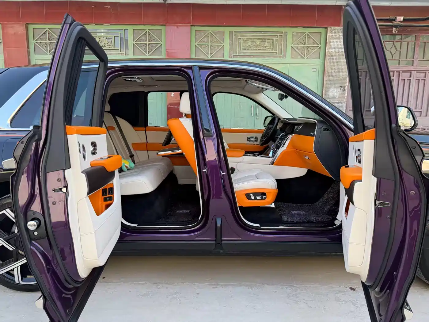 Rolls-Royce Cullinan 2018 5-Seater Version фото 9