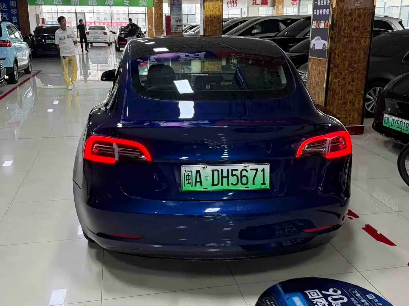 Фото 7 - Tesla Model 3