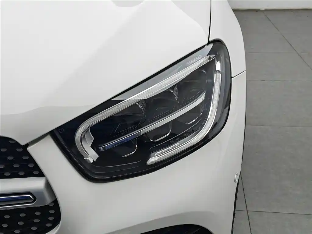 Mercedes-Benz GLC 2020 Facelift GLC 300 L 4MATIC Dynamic фото 7