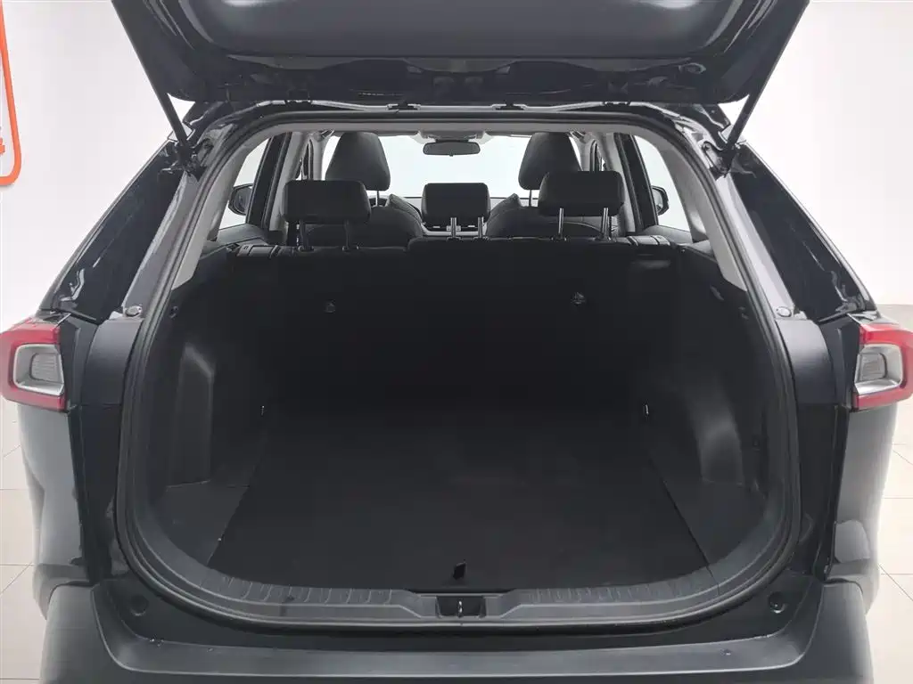 Toyota Wildlander 2022 2.0L CVT FWD Luxury PLUS Edition фото 16