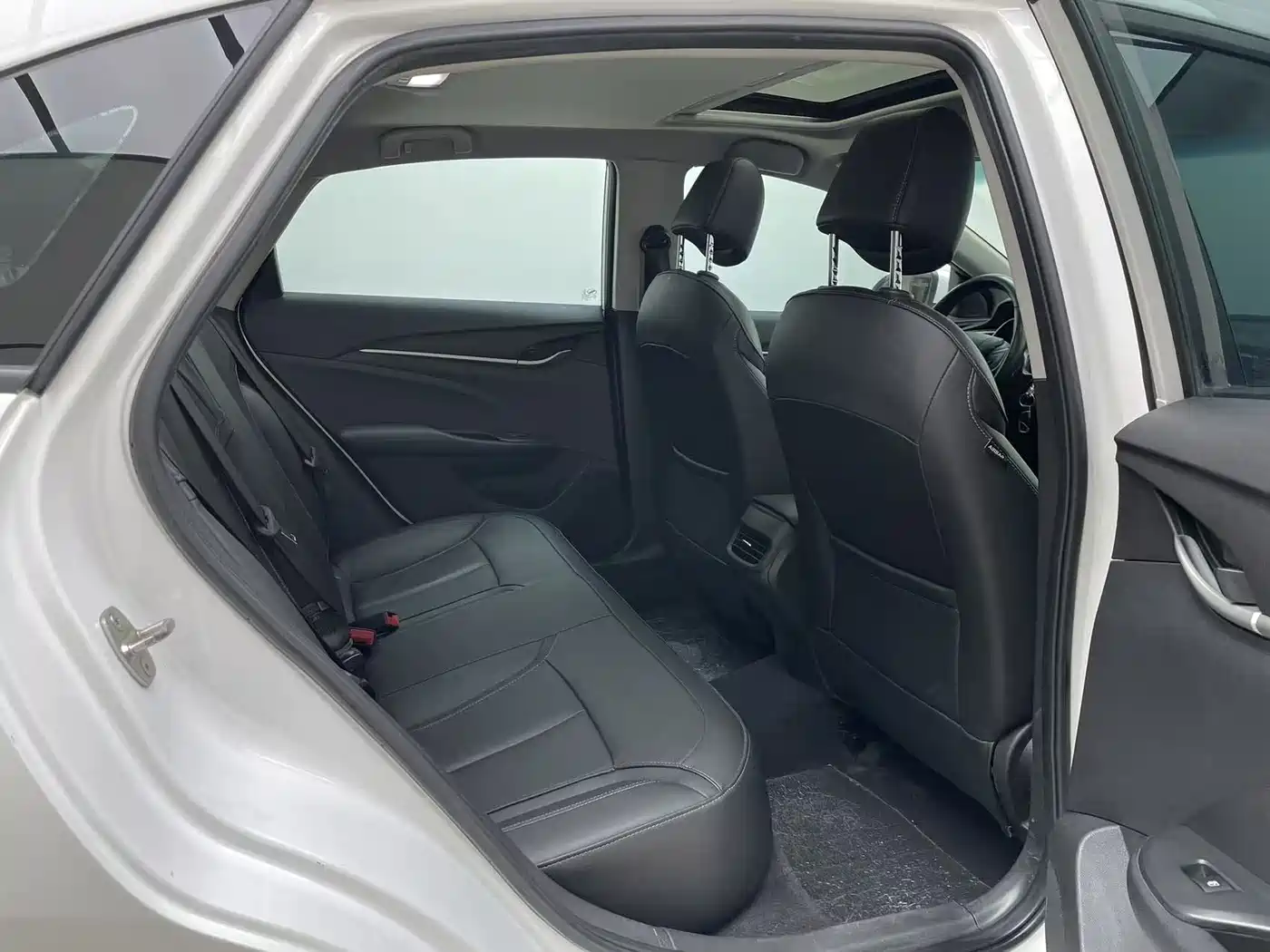 Buick Excelle 2019 18T Auto Connected Elite China VI фото 14
