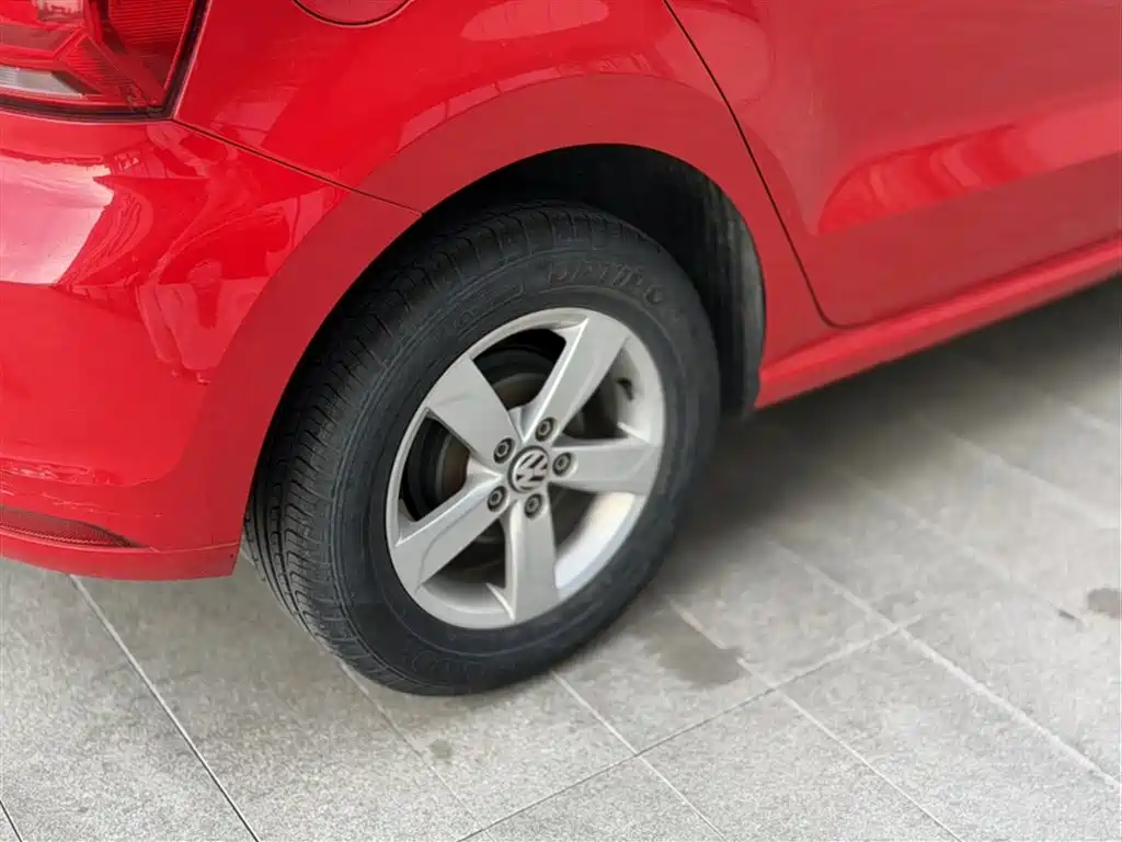 Volkswagen Polo 2018 1.5L Auto Safe Drive фото 24