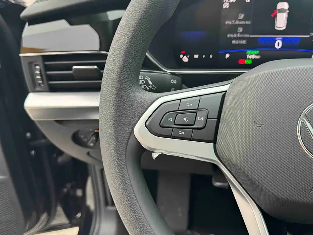 VOLKSWAGEN PASSAT NEW ENERGY