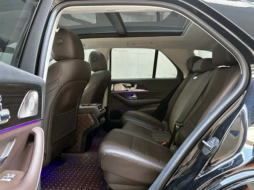 Mercedes-Benz GLE 2022 GLE 350 4MATIC Fashion фото 10
