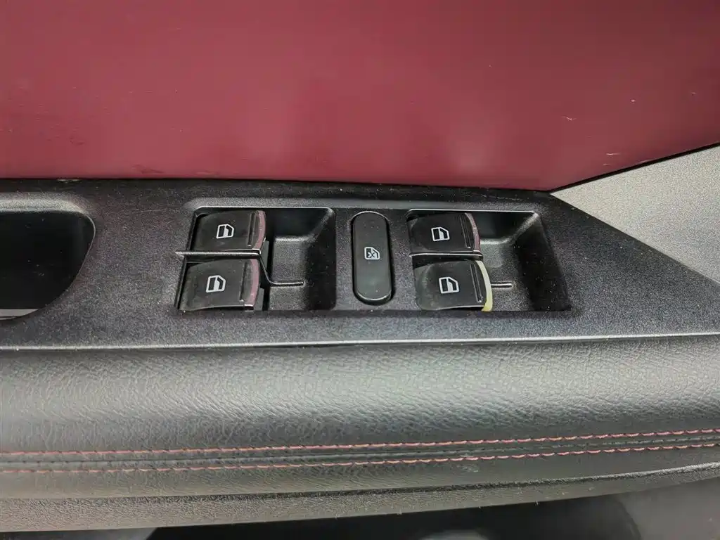 Haval H6 Coupe 2018 Red Label 1.5T Auto 2WD Ultra Luxury фото 9