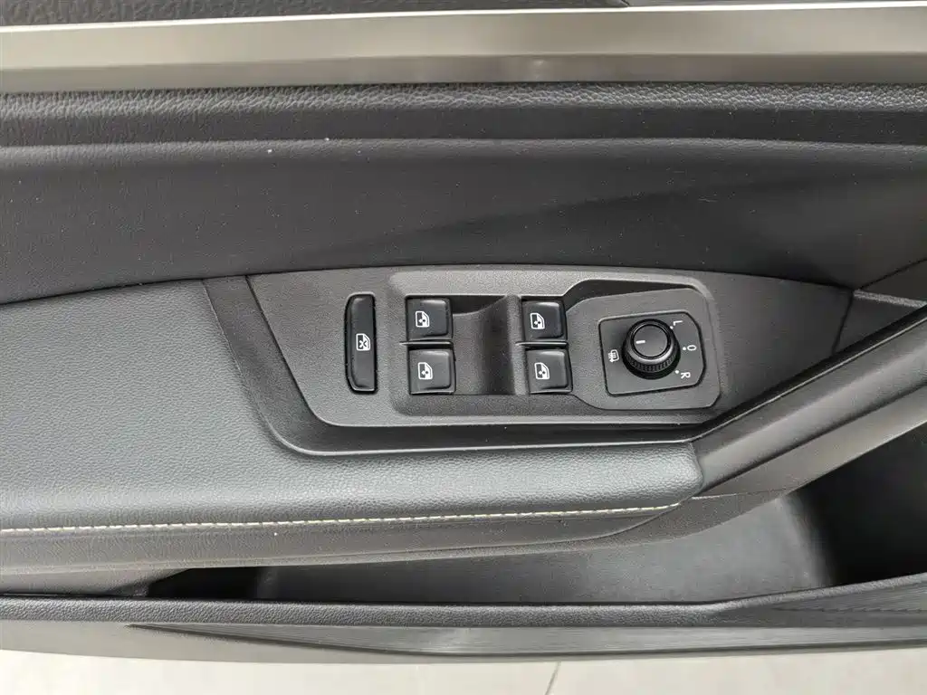 Volkswagen Lavida 2022 280TSI DSG Comfort Edition фото 9