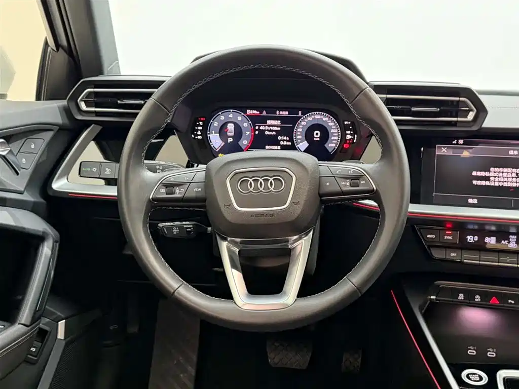 Audi A3 2025 Facelift A3L Limousine 35TFSI Flying Spur Premium фото 26