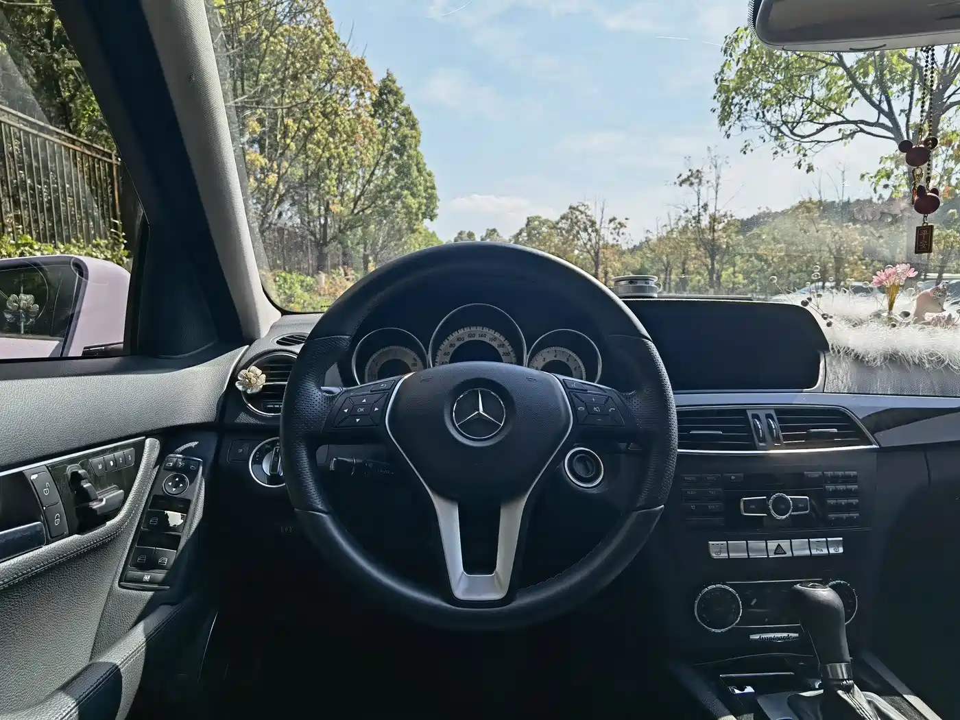 Mercedes-Benz C-Class 2013 C 260 CGI Fashion Edition фото 10