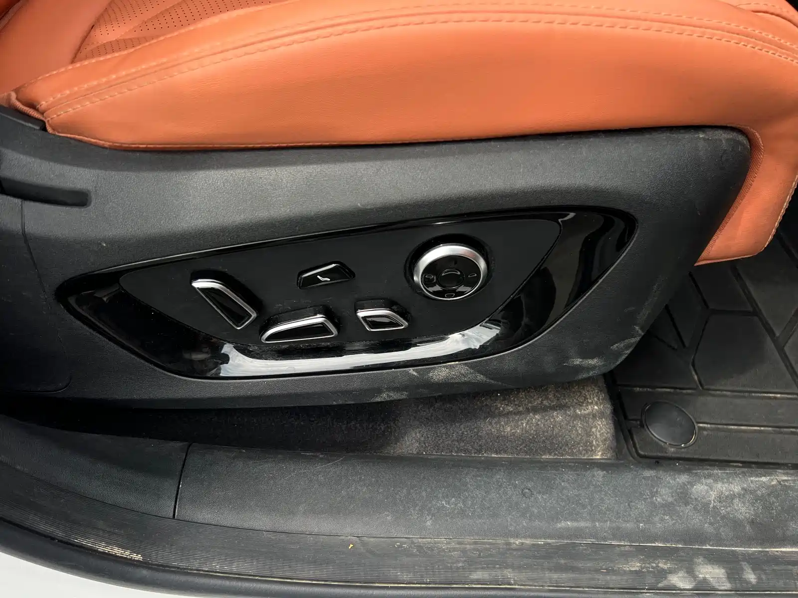 Фото 21 - Changan CS75 PLUS