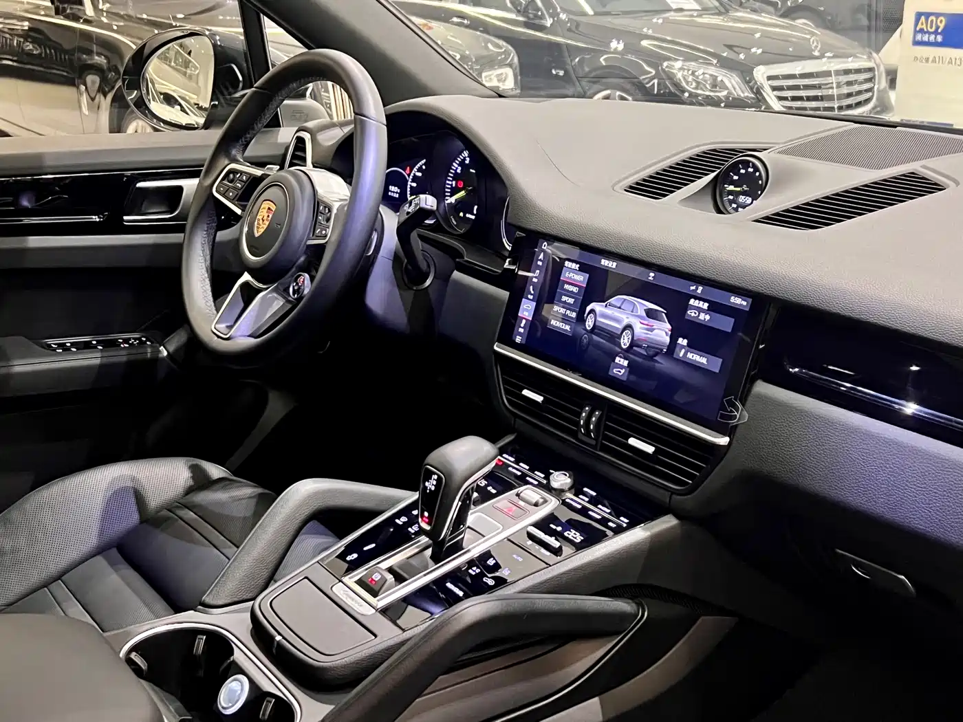 PORSCHE CAYENNE NEW ENERGY