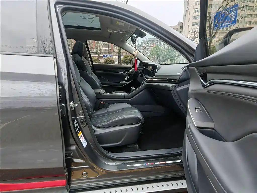 Фото 10 - Changan CS75 PLUS