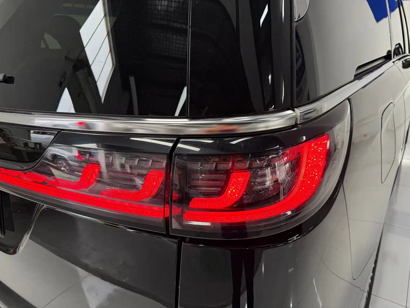 Voyah Auto Voyah Dreamer 2025 PHEV 4WD Kunpeng Premium Edition фото 21