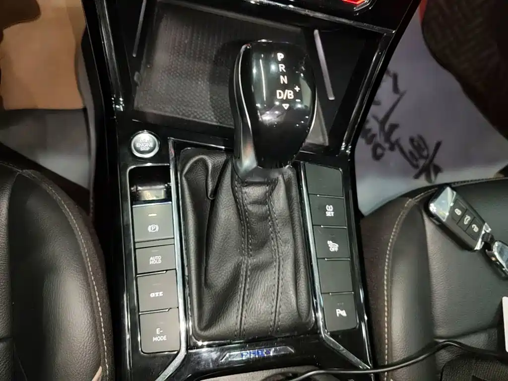 VOLKSWAGEN PASSAT NEW ENERGY