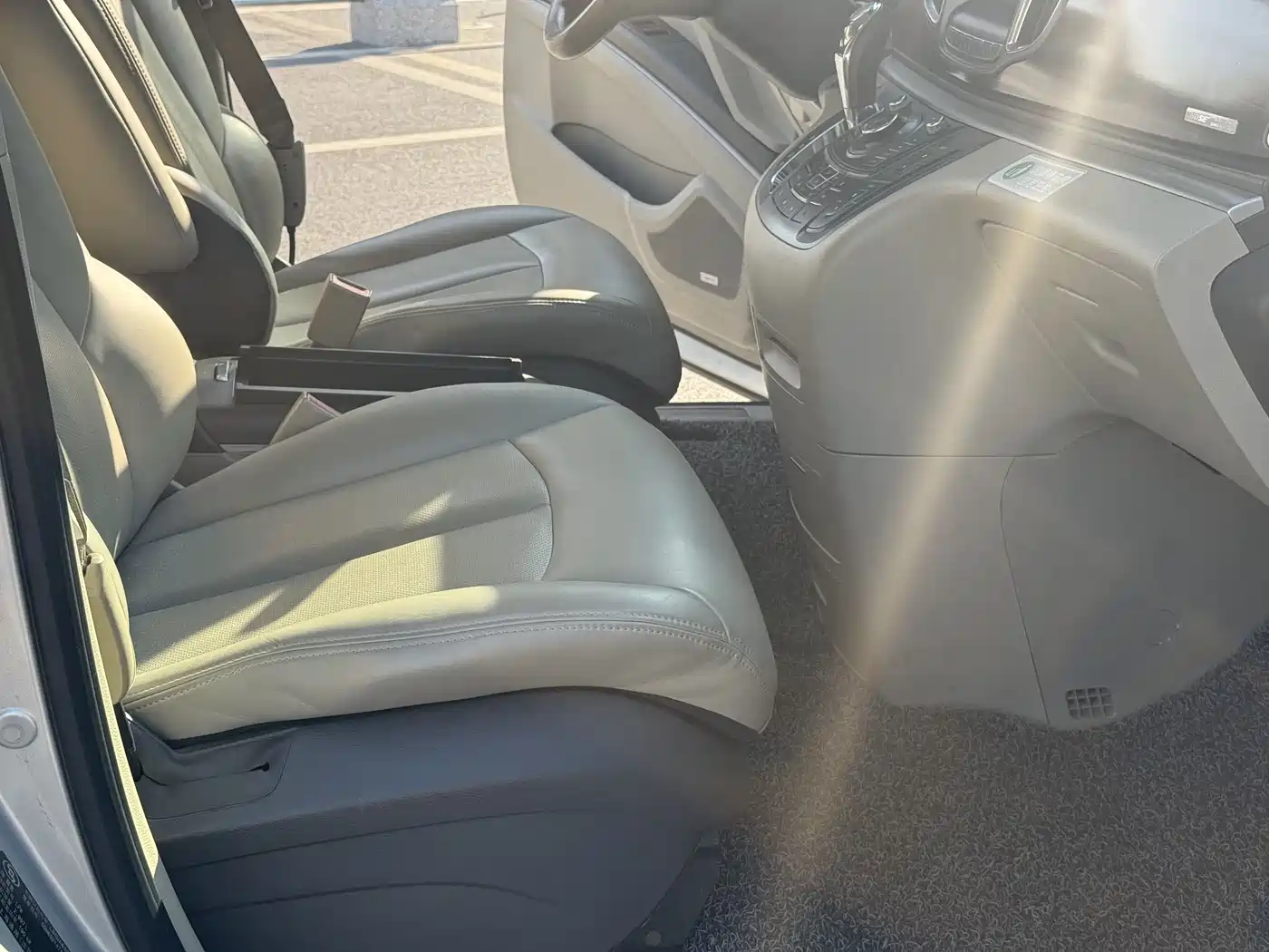 Buick GL8 2011 3.0L XT Luxury Business Flagship фото 19