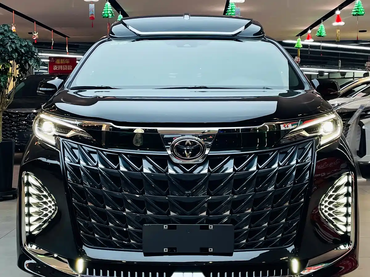 Toyota Sienna 2026 2.5L Hybrid AWD Premium Edition фото 3
