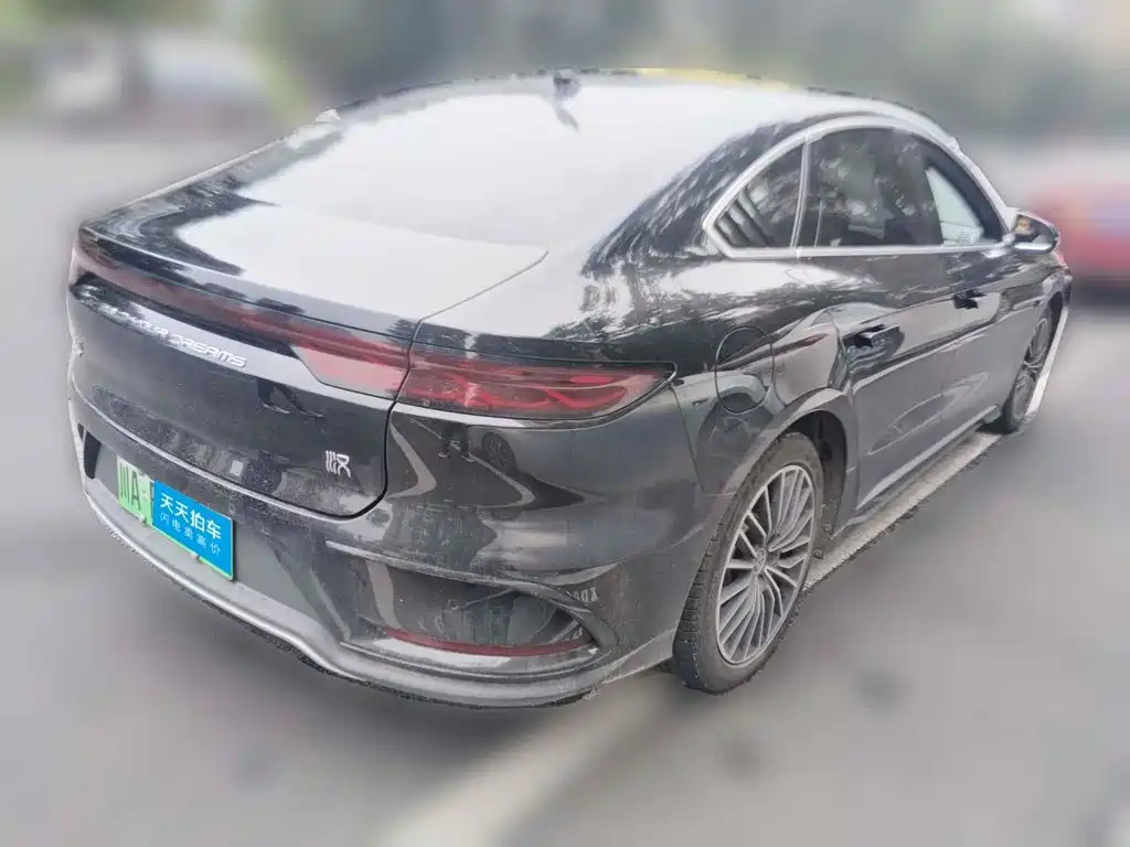 Фото 2 - BYD Han