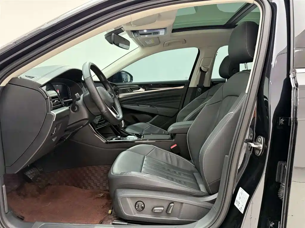 Volkswagen Passat 2023 Facelift 330TSI Elite Edition фото 15