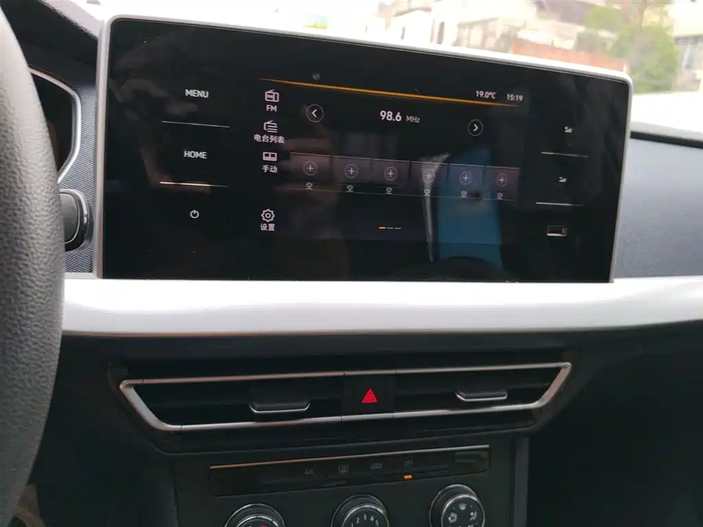 Volkswagen Lavida 2023 Facelift 1.5L Auto Comfort Edition фото 13