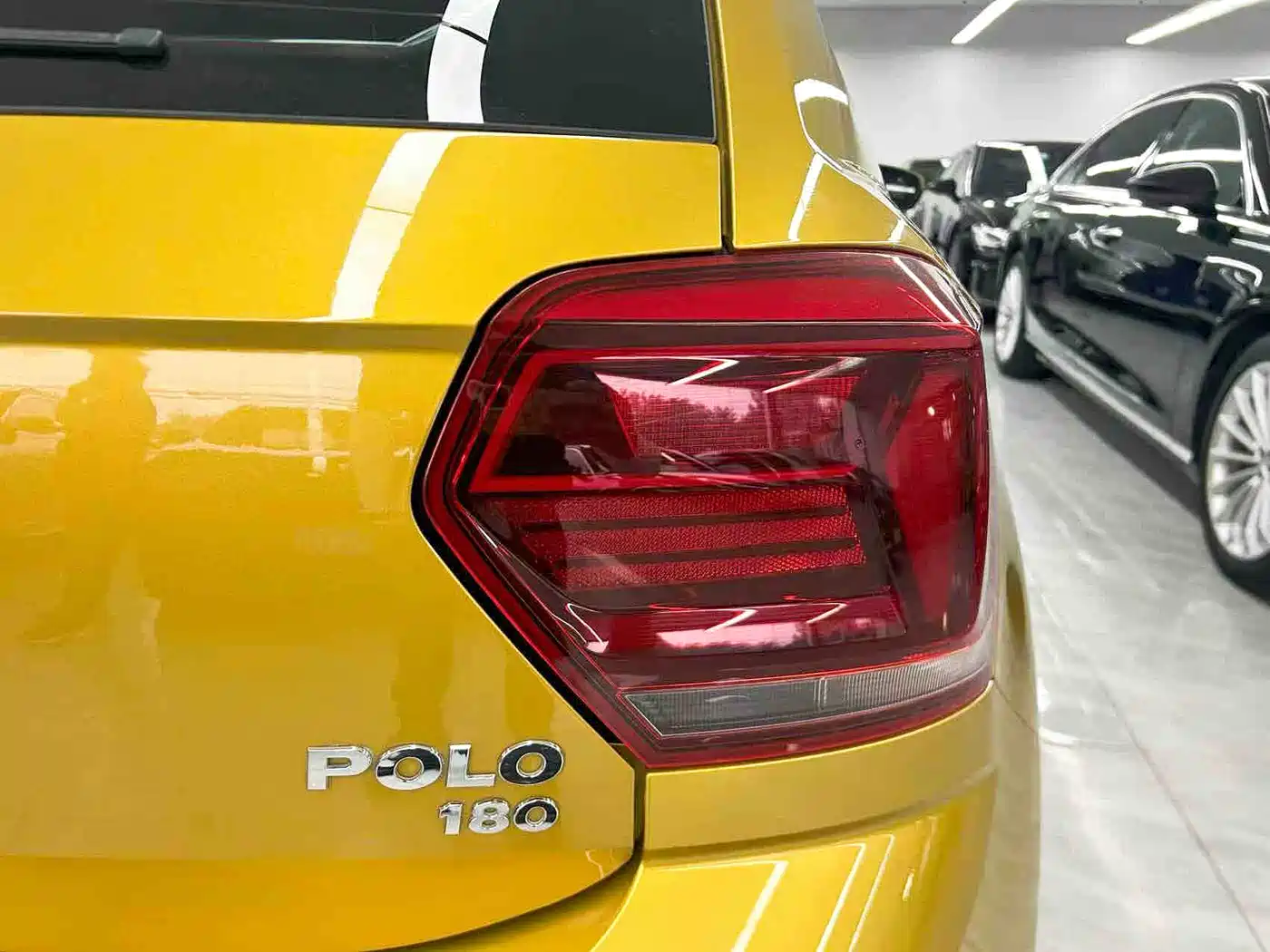 Volkswagen Polo 2019 Plus 1.5L Automatic Colorful Tech Edition фото 23