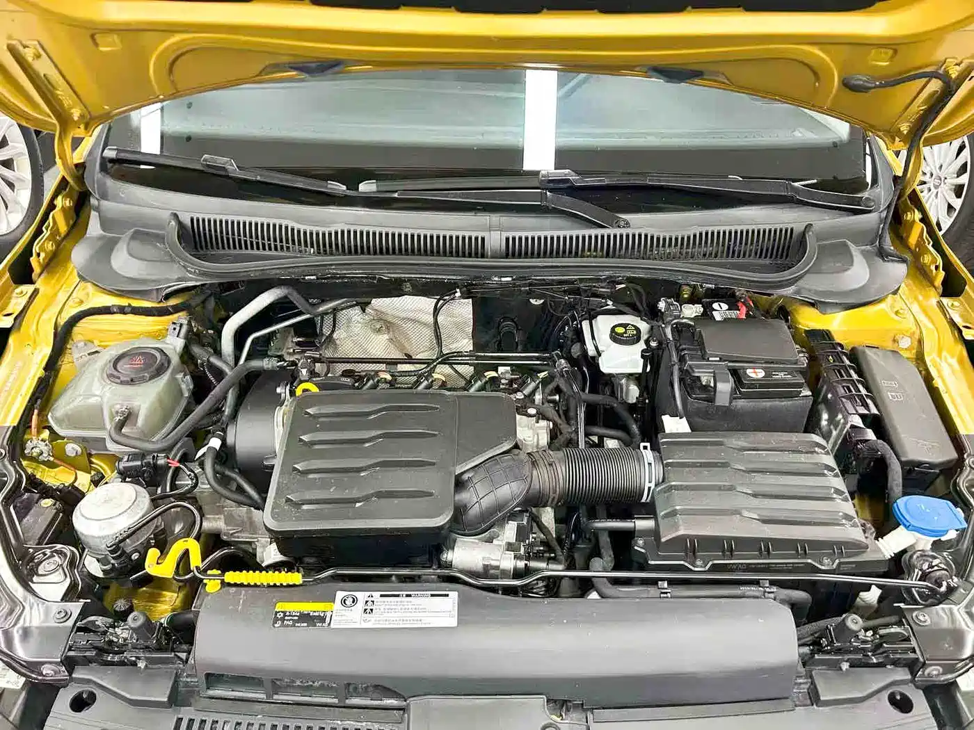 Volkswagen Polo 2019 Plus 1.5L Automatic Colorful Tech Edition фото 24