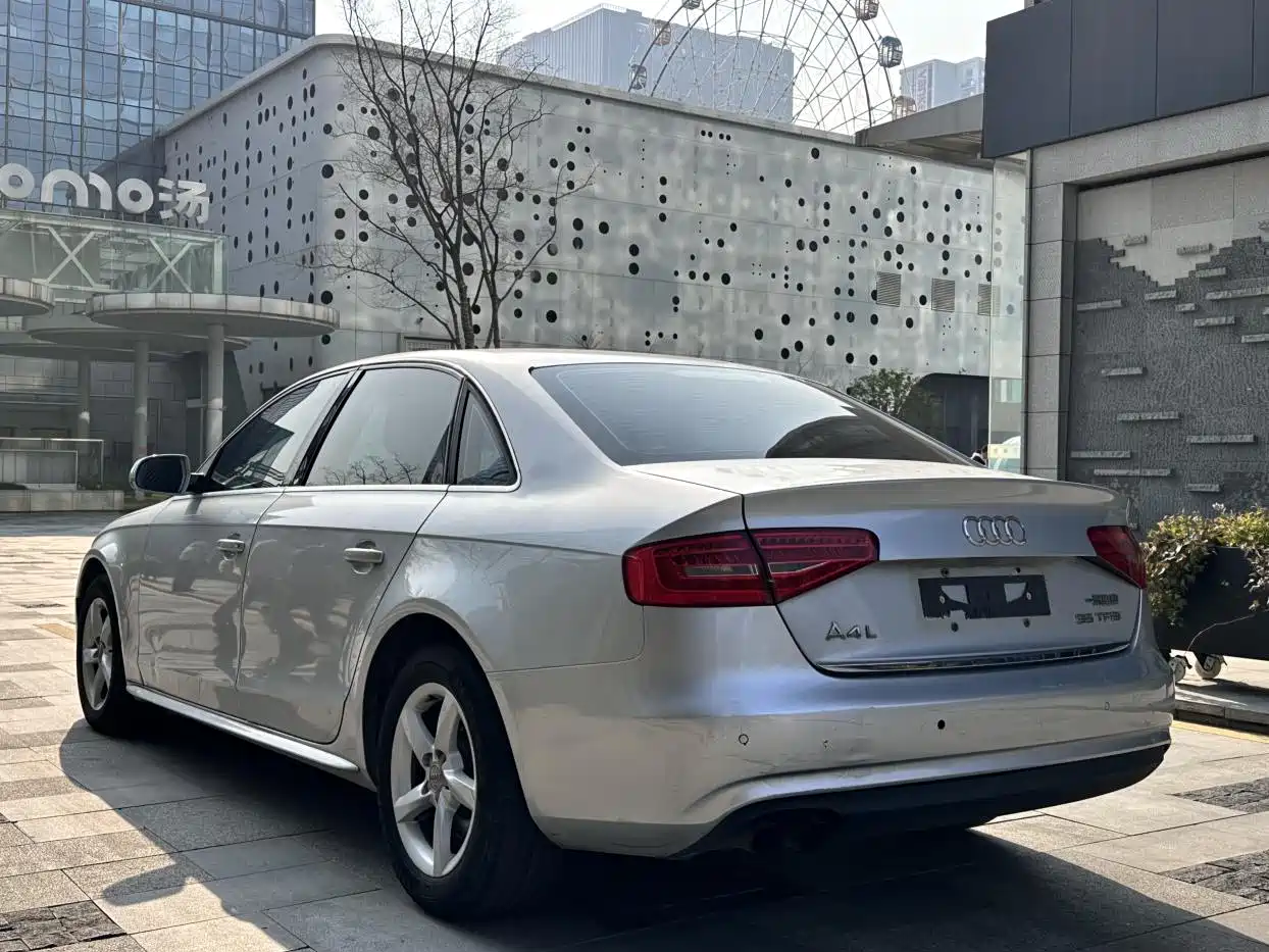 Audi A4L 2013 35 TFSI Automatic Standard фото 6