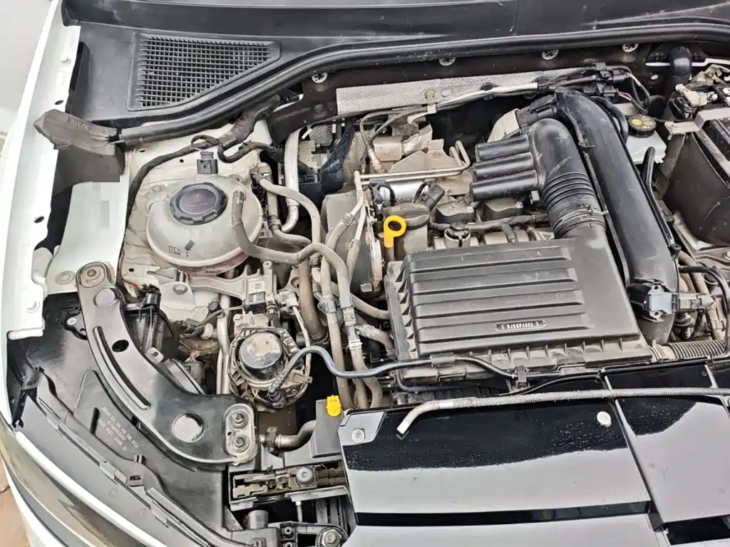 VOLKSWAGEN T-ROC EXPLORING SONGS
