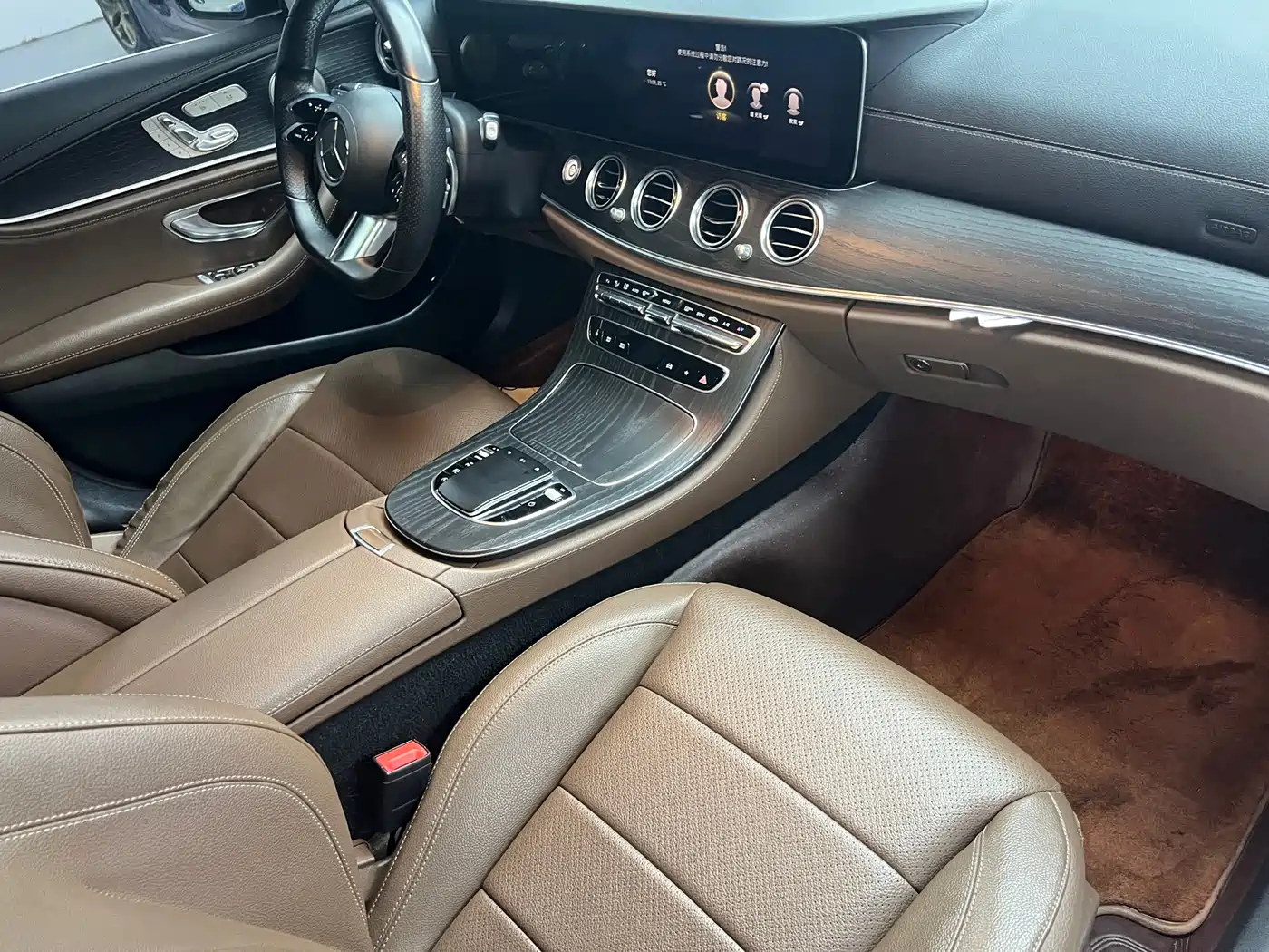 Mercedes-Benz E-Class 2021 E 300 L Fashion фото 13