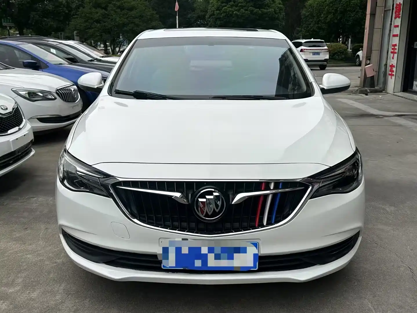 Фото 2 - Buick Excelle
