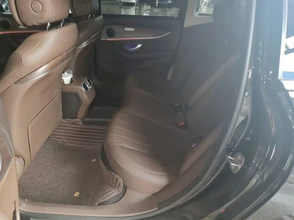 Mercedes-Benz E-Class 2020 E 260 L фото 17