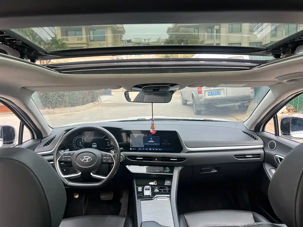 Hyundai Sonata 2022 270TGDi DCT 20th Anniversary Edition фото 6