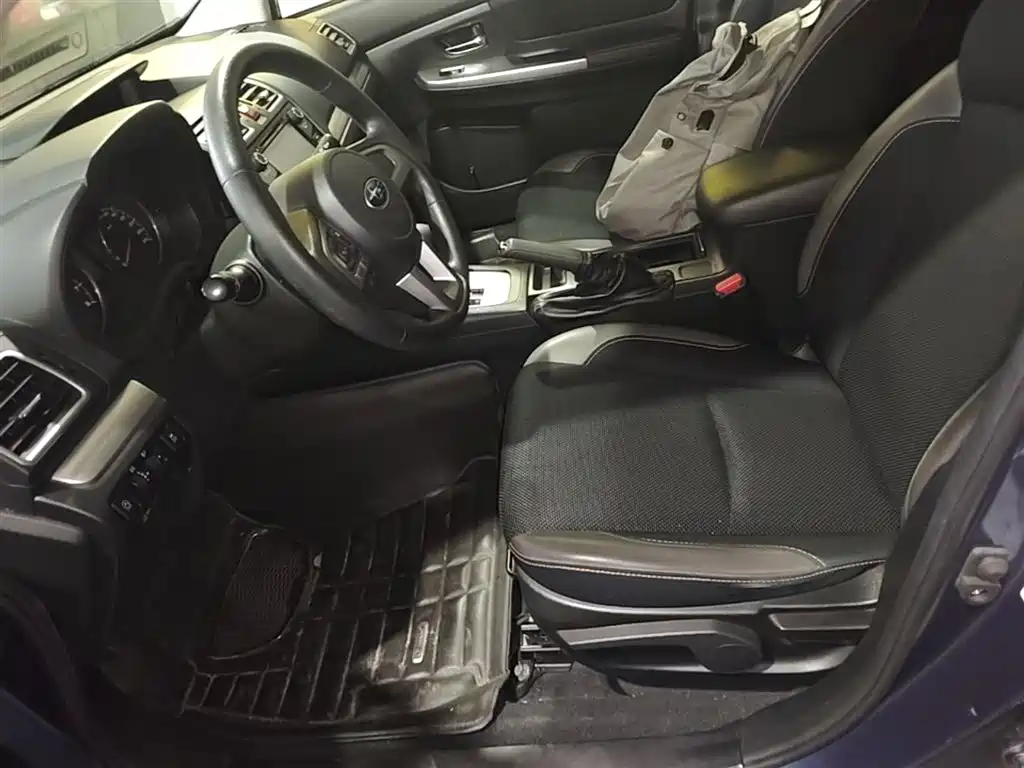 Subaru XV 2017 2.0i Progressive Edition фото 15