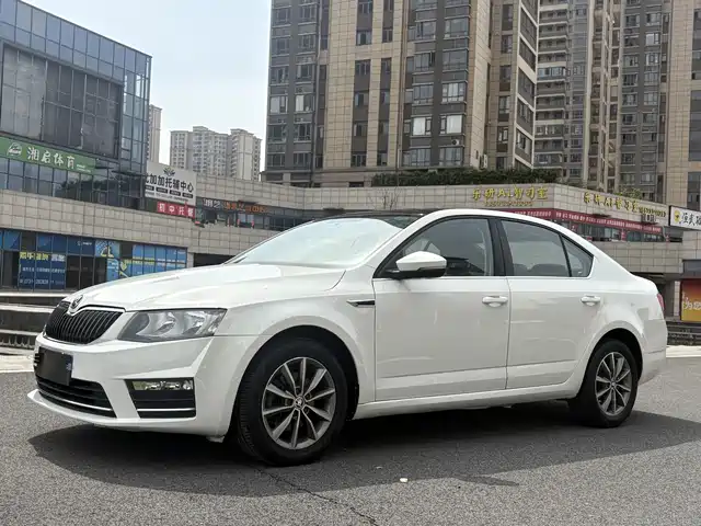 SKODA OCTAVIA