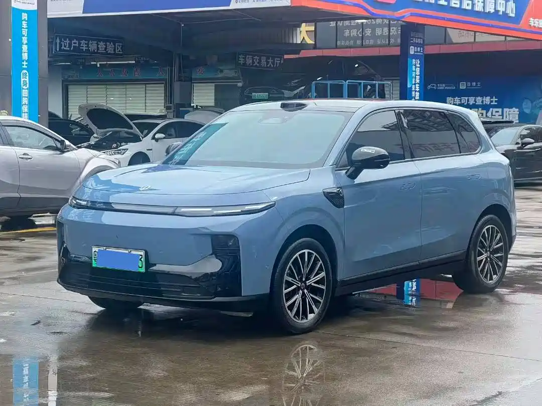 Leapmotor B10 2025