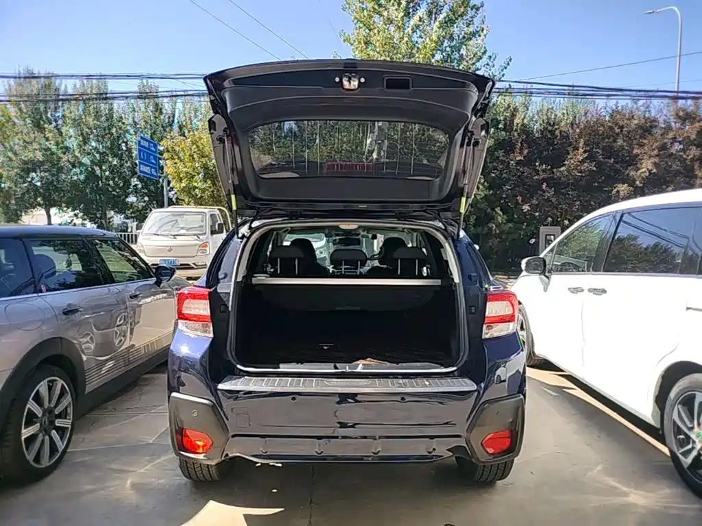 Photo 19 - Subaru XV