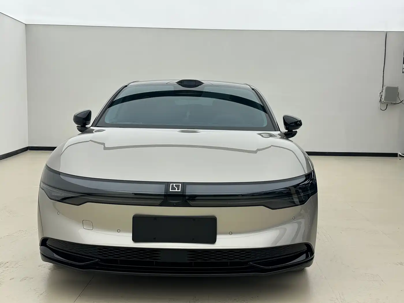 ZEEKR EXTREME KRYPTON 007