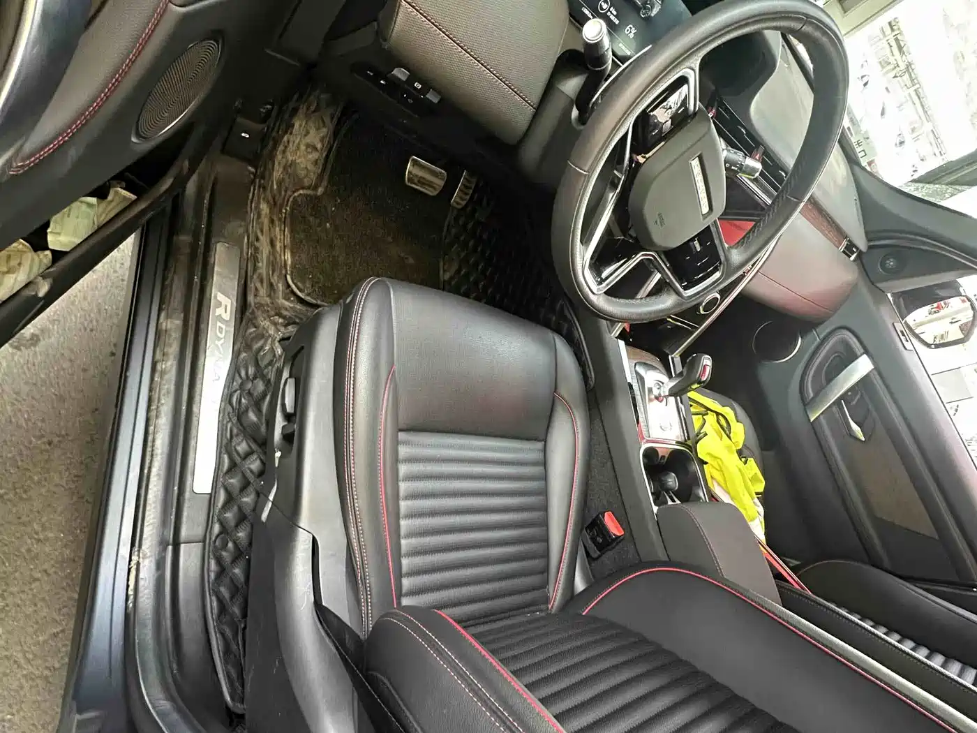 LAND ROVER DISCOVER NEW ENERGY SOURCES FOR SPORTS