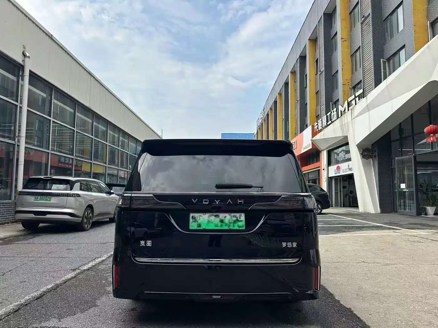 Voyah Auto Voyah Dreamer 2022 Low-carbon Dream+Smart Package фото 5