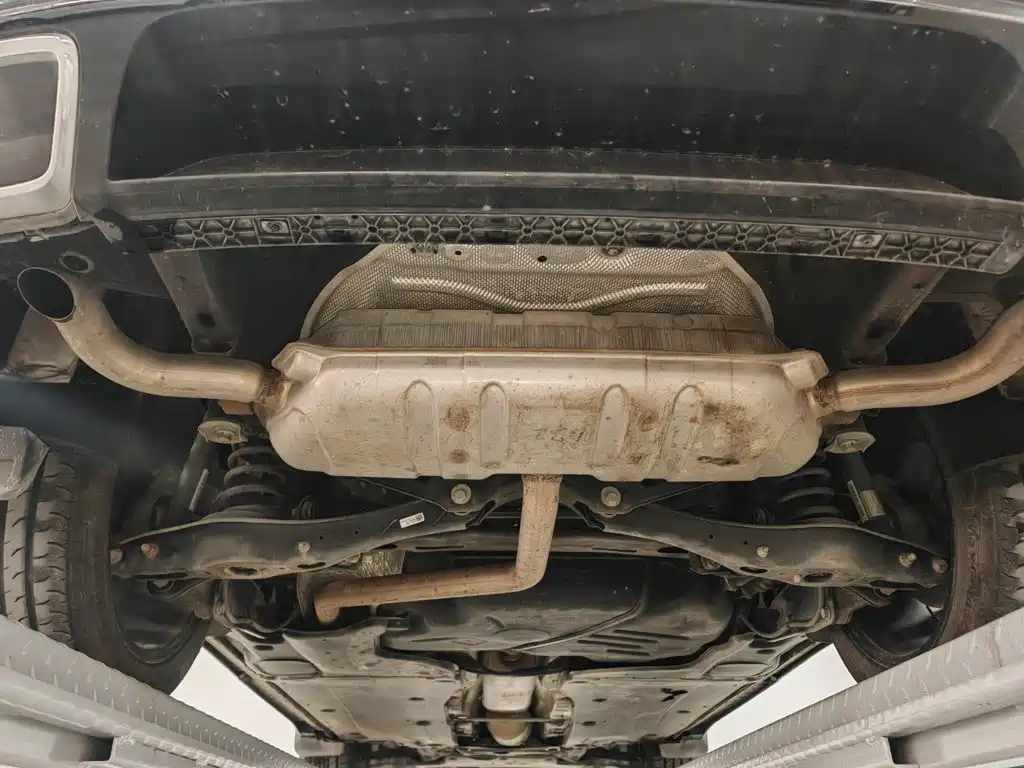 Фото 27 - Volkswagen Tiguan L