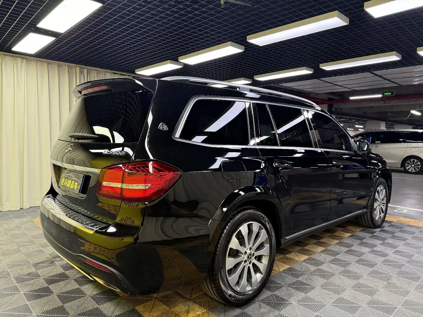 Mercedes-Benz GLS 2018 GLS 400 4MATIC Luxury фото 13