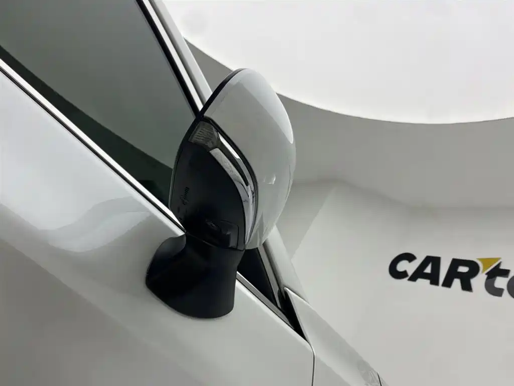 Toyota Avalon 2023 Hybrid 2.5L XLE Premium Edition фото 30