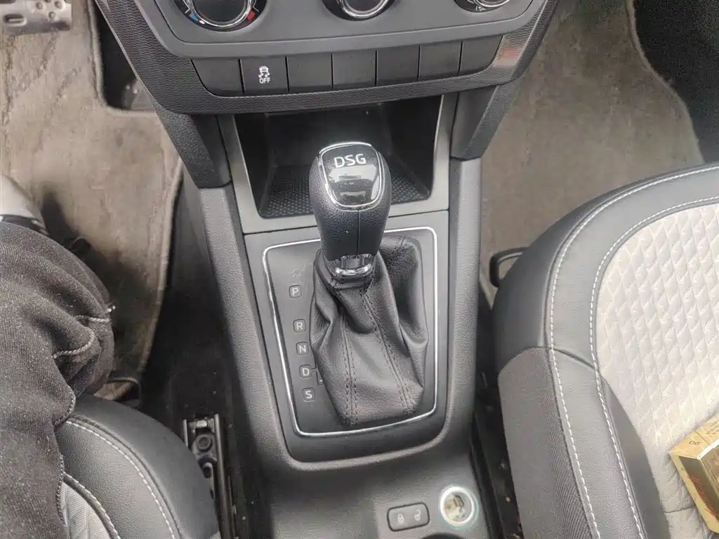 Škoda Yeti 2017 TSI280 DSG Advance фото 14
