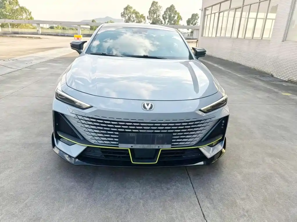 Changan UNI-V 2022 2022 1.5T Sport Edition