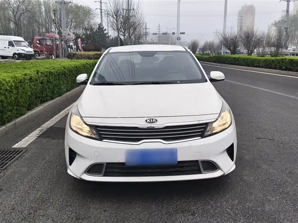 Kia Forte 2018 1.6L Automatic Smart Connect Value-Connect фото 3